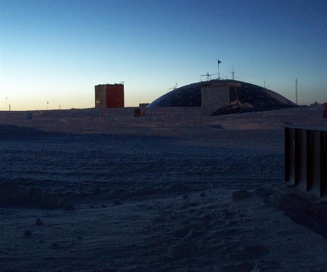 Sunrise and Dome - Henry Malmgren